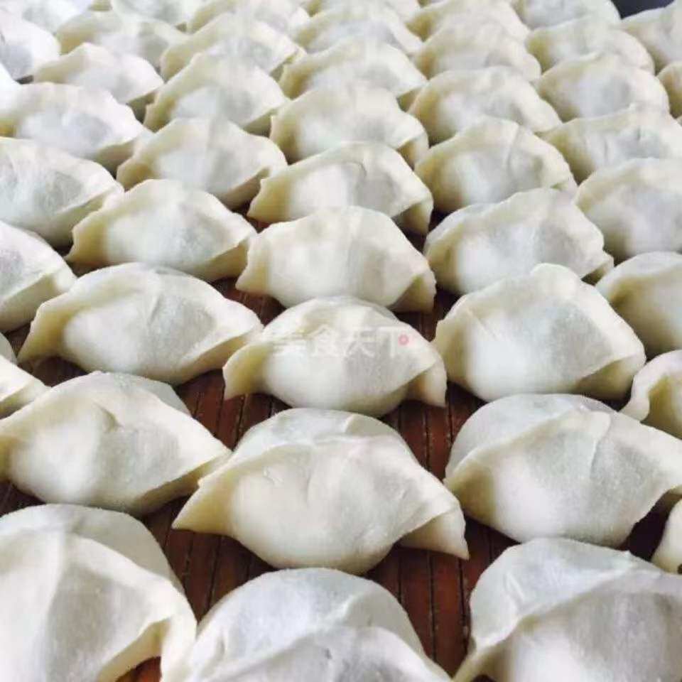 新货蒸饺鸡蛋水饺子手工现包现冻大馅水饺煎饺荠菜盒装【顺丰包邮