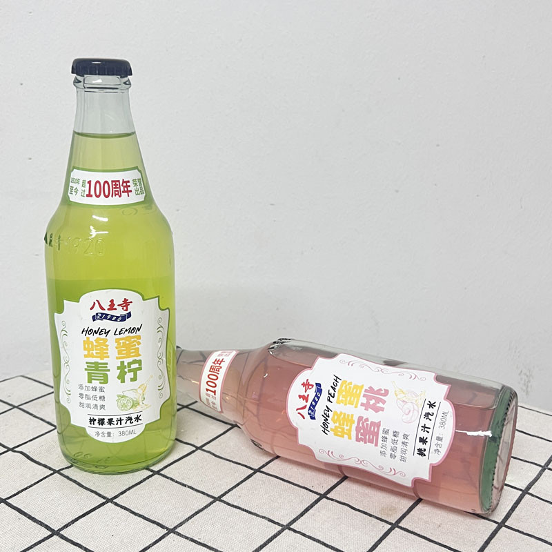 八王寺蜂蜜青柠味蜜桃味柠檬果汁汽水0脂低糖玻璃瓶网红碳酸饮料