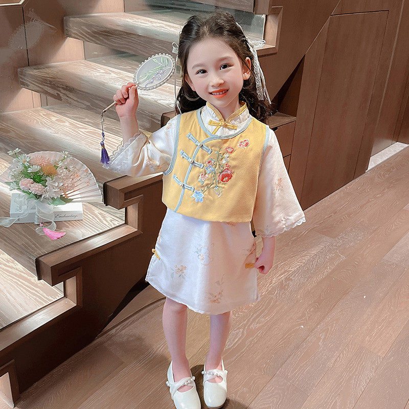 马甲套装2025新款儿童洋气新中式女宝宝春季春装