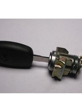 热销ma45-09-020适用于马自达zm3车门锁前l