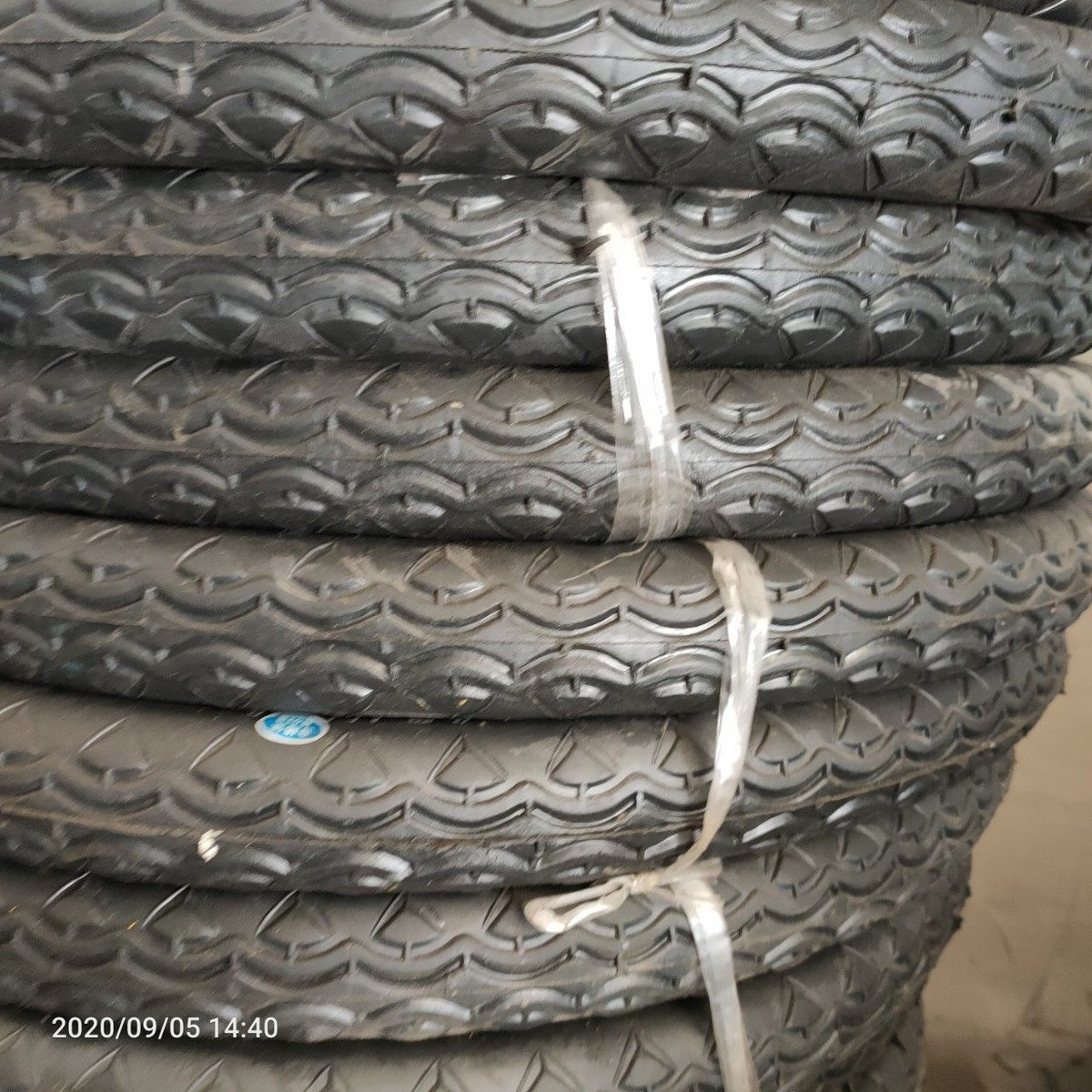 26寸钢筋pu实心力车轮28根加固筋斗轮批发免充气实心车轮