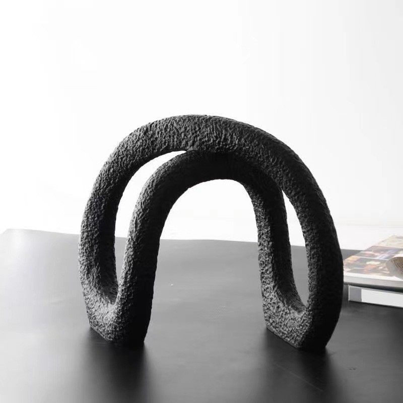 热销现代极简饰品摆件黑白色交叉环形样板房间售楼处抽象展厅软装