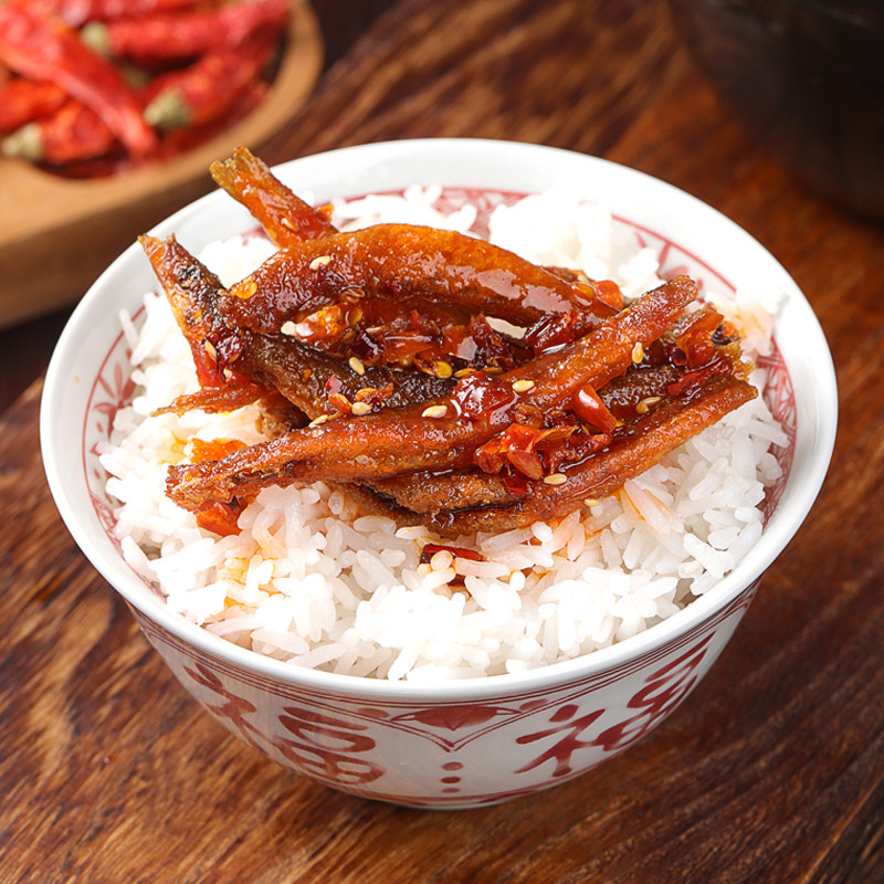 新货湖南休闲小吃零食香辣藤椒银针鱼干即食麻辣鱼仔下饭菜瓶装下
