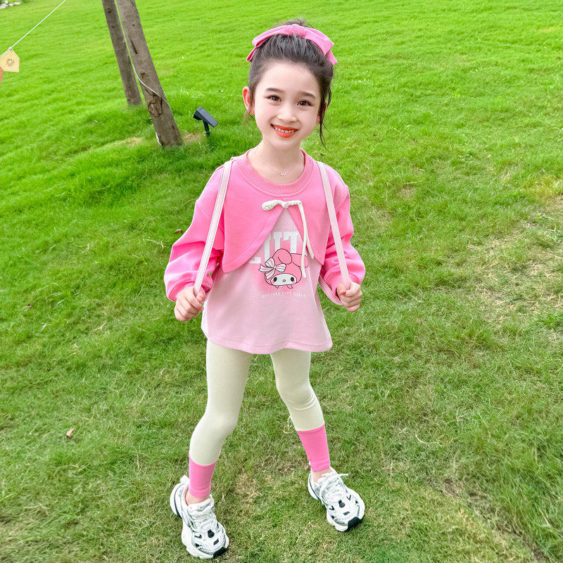 小女孩秋季套装2025新款早秋宝宝秋装时髦洋气春秋款儿童盘扣