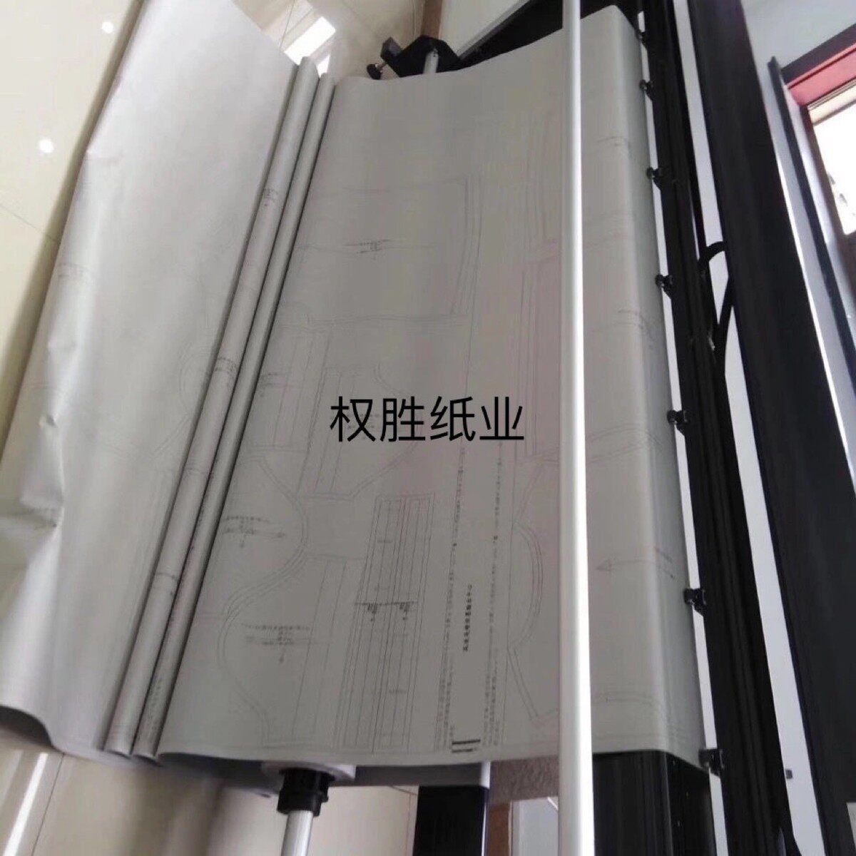 苏州厂家供应服装排纸新闻纸唛架纸绘图白图纸cad打印纸裁剪板纸