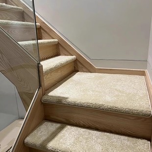 纯色加厚楼梯踏步垫免胶自粘防滑实木家用网红旋转楼梯地毯可定制