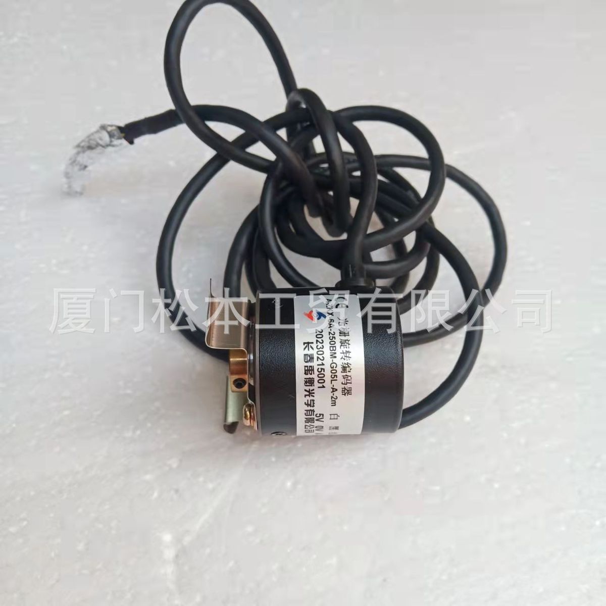 禹衡编码器 A-ZKX-6A-250BM-G05L-A-2M A-ZKX-6L-50BM1-G05L