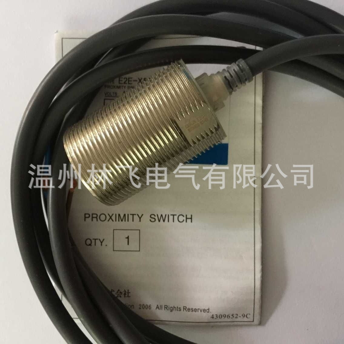 热销高品质接近开关E2E-X10F2-Z直流三线PNP常闭M30检测10MM