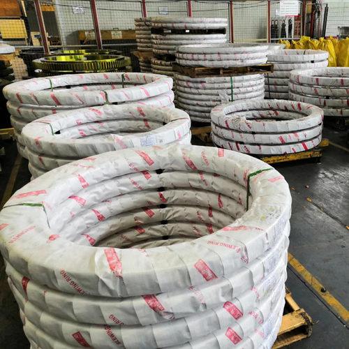 热销三一sy750挖掘机回转支承13739262回转支承螺栓a210110000246