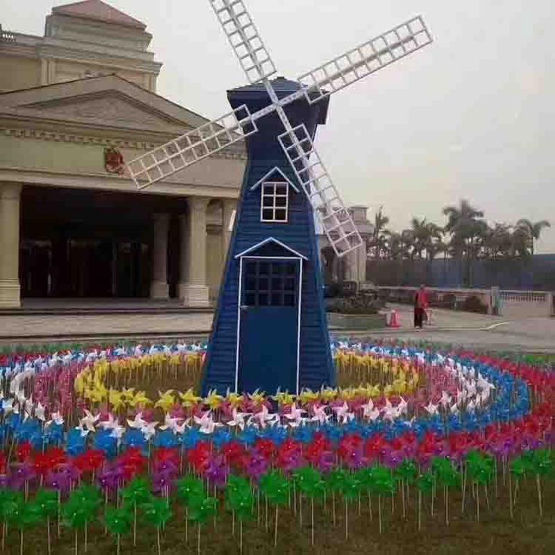 工厂直销制作大型户外木质防腐木钢龙骨景点摆放电动荷兰风车摆件