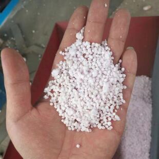 热销2022彩钢瓦夹心粉碎机颗粒泡沫 泡沫粉颗 墙体填充泡沫粉碎机