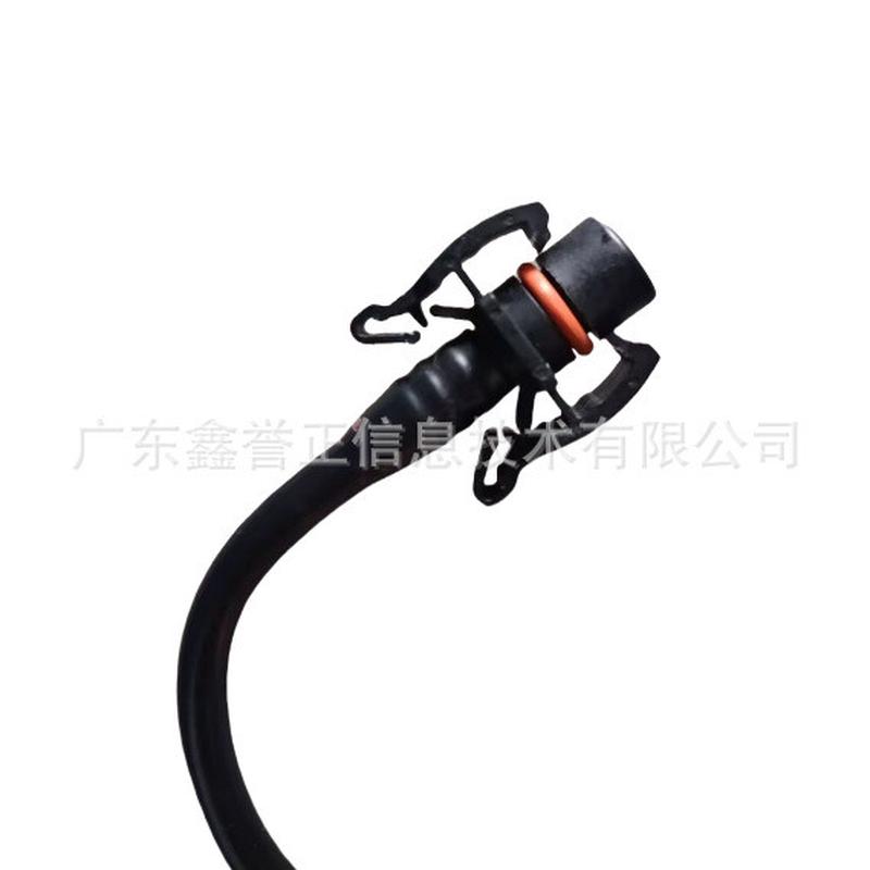 热销适用于福特翼博17款2.0汽车副水箱上水管gn15-8a365fd