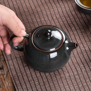 现货26N龙泉哥窑青瓷铁胎泡茶壶手工黑胎西施壶功夫茶具单壶家用