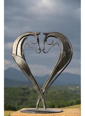 爆款现代金属工艺品抽象动物摆件骏马雕像马铁艺仿古雕塑摆设