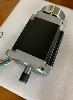 现货浓86刹车步进电机原厂信刹车电机y09-59d3-7658m轴14带键新品