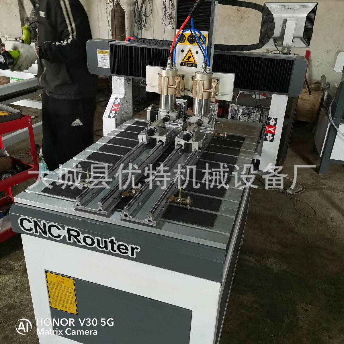 木工打孔钻孔雕刻机乐器所能打孔开槽雕刻机 6090双头旋转雕刻机