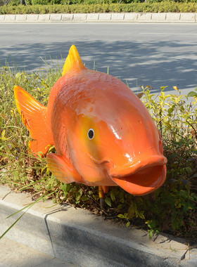 玻璃钢鲤鱼雕塑户外园林金鱼锦鲤鱼海洋雕塑卡通招财大水景摆件