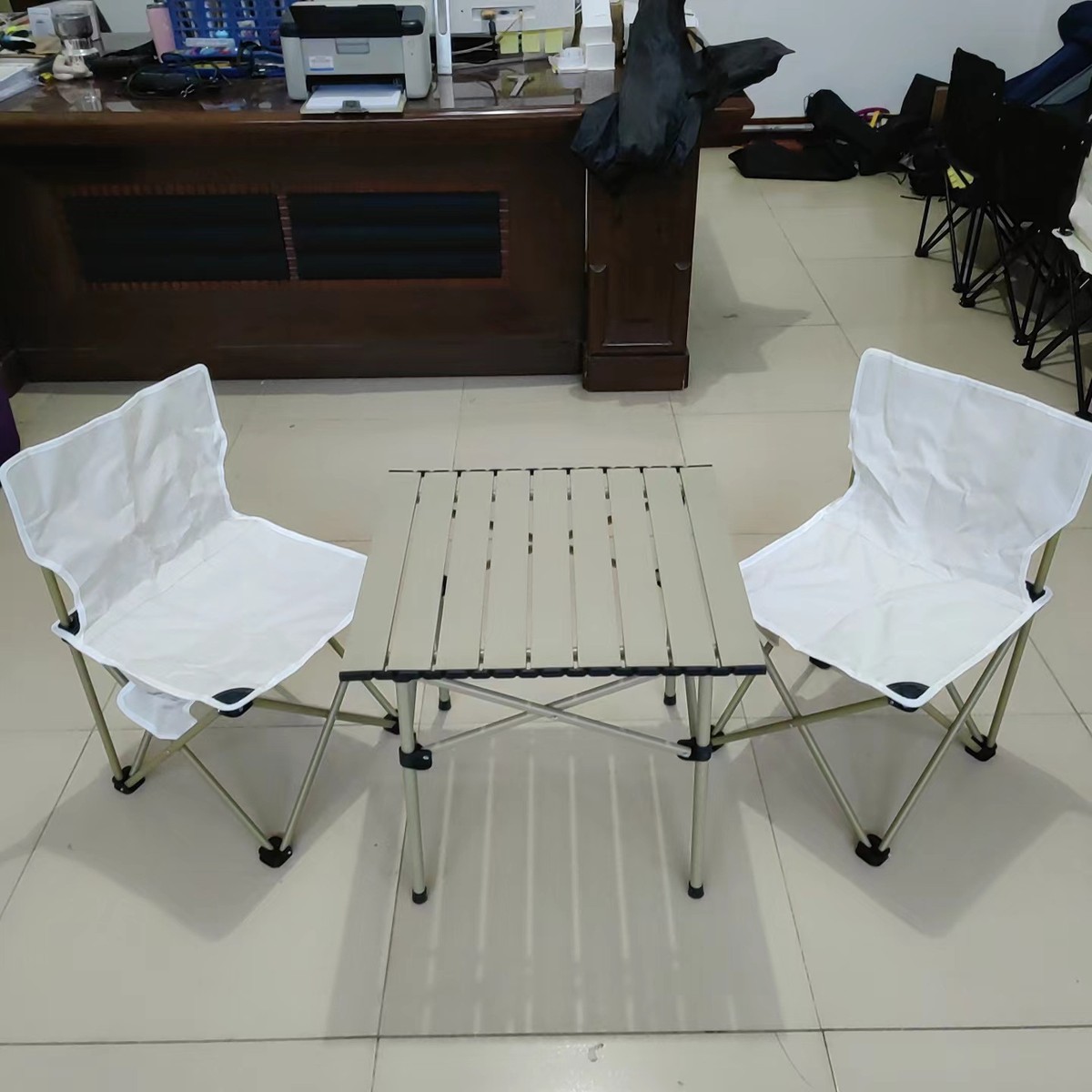 户外桌椅套装便携式野餐桌子折叠可收纳自驾摆摊烧烤桌椅套装