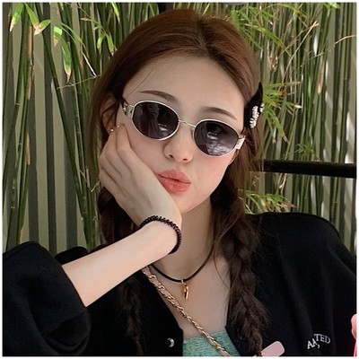 椭圆太阳镜24新款女金属网红街拍凯旋门太阳眼镜复古同款拍照墨镜