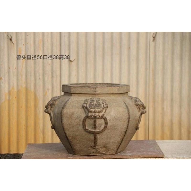 石雕仿古兽头圆形鱼缸青石做旧花盆别墅酒店插画水缸庭院盆景装饰图片