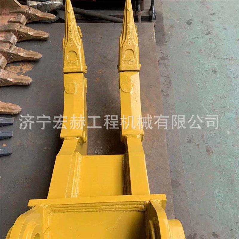 热销挖掘机漏斗挖斗ex350-5ex400-5破碎锤耙子快夯斗齿震动换