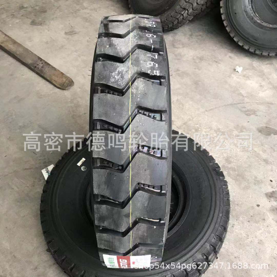 热销供应全钢卡车轮胎6.50/7.00/7.50/8.25r16LT轻卡货车轮胎8.25