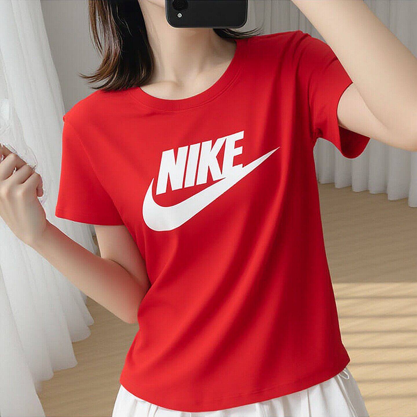 Nike耐克大标印花短袖女
