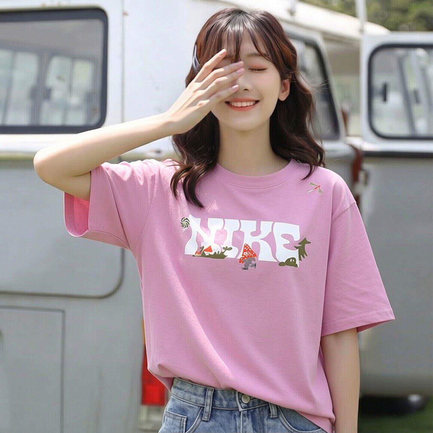 Nike耐克女士粉色短袖新