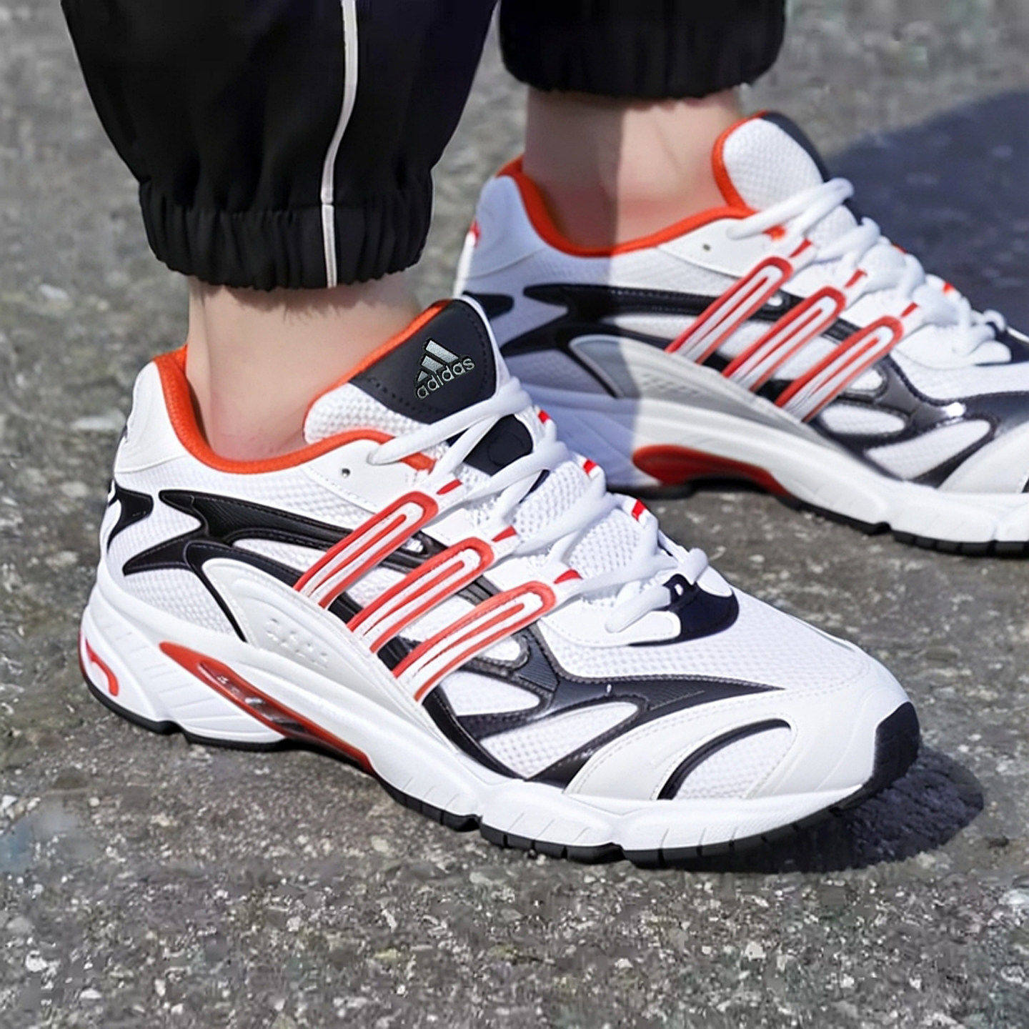 Adidas男鞋冬季新款复古