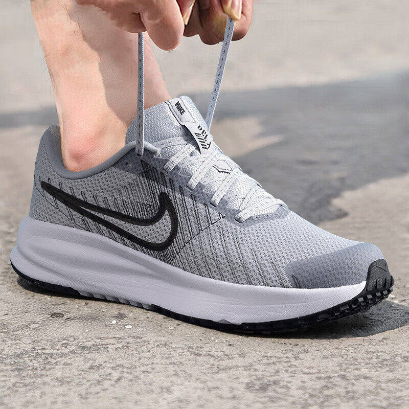 NIKE耐克男鞋慢跑鞋夏季