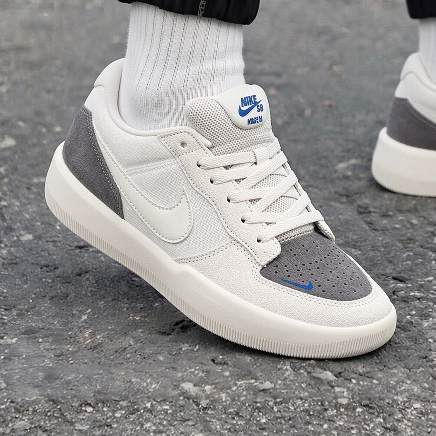 Nike耐克鞋子新款SB系列板鞋翻毛皮运动鞋轻便透气男鞋防滑休闲鞋