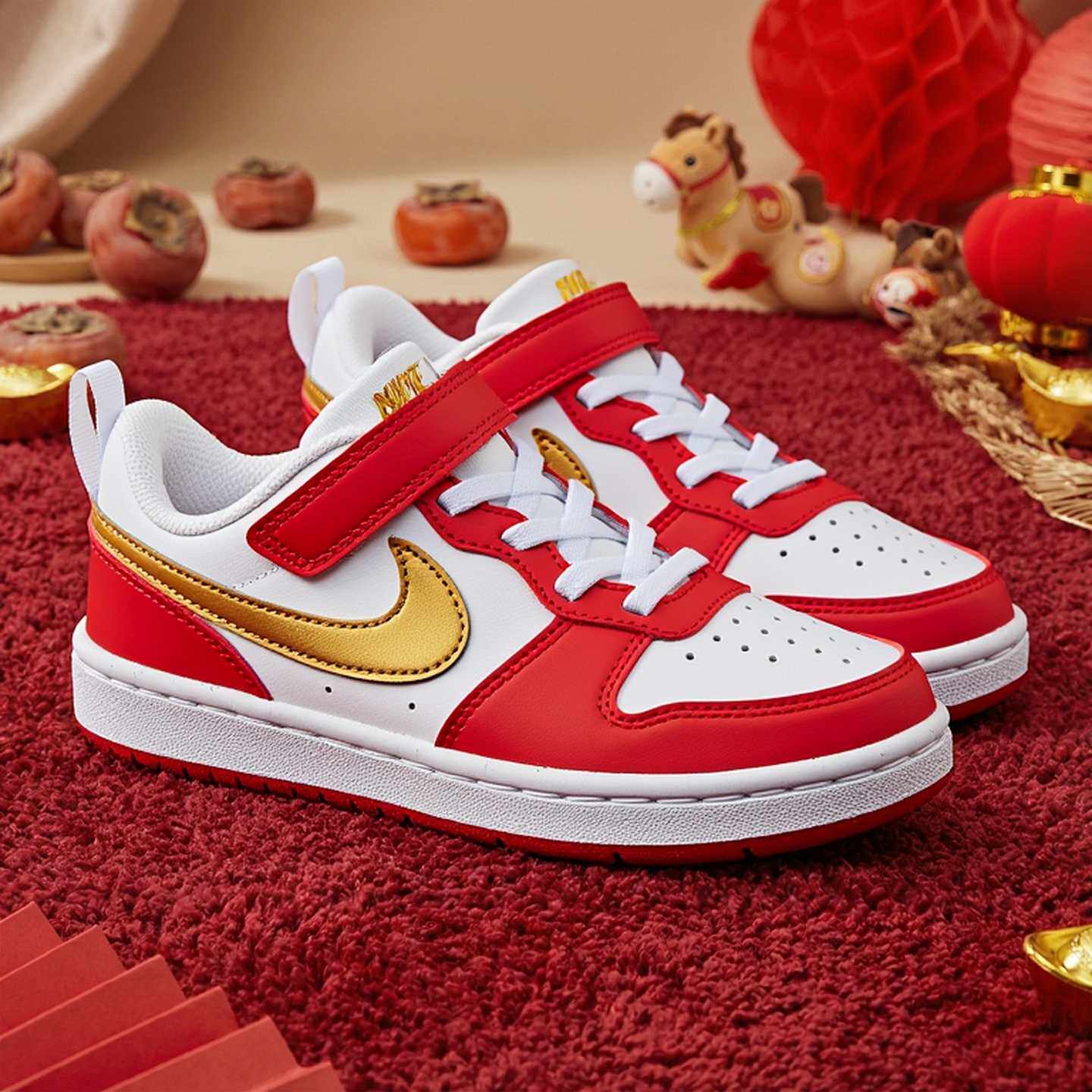 NIKE耐克男女小童鞋新年
