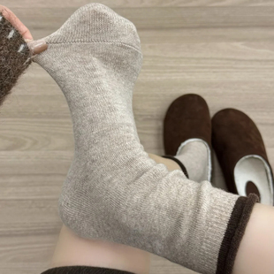 羊毛袜子秋冬厚袜子保暖堆堆袜冬加厚勃肯鞋袜子冬季中筒袜长袜女