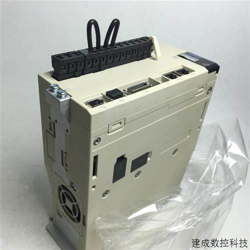 议价议价驱动器SGD7S-5R5A00B202/5R5A10A/5R5A10A002/SGD7S-5R5A