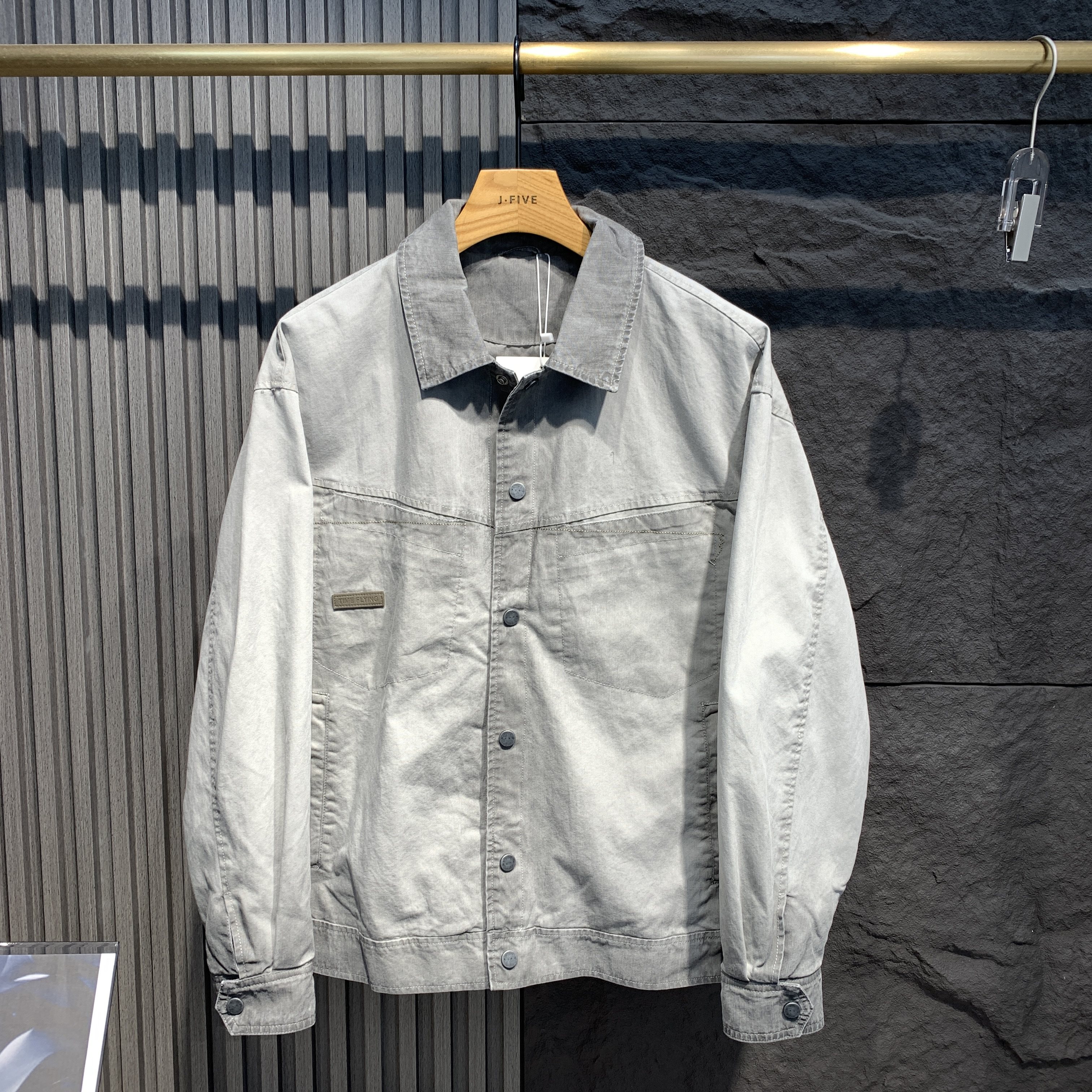 2026春季新款工装风翻领夹克男宽松休闲青年时尚百搭痞帅上衣外套,男装,夹克,淘宝优惠券,粉丝福利购,淘宝优惠卷