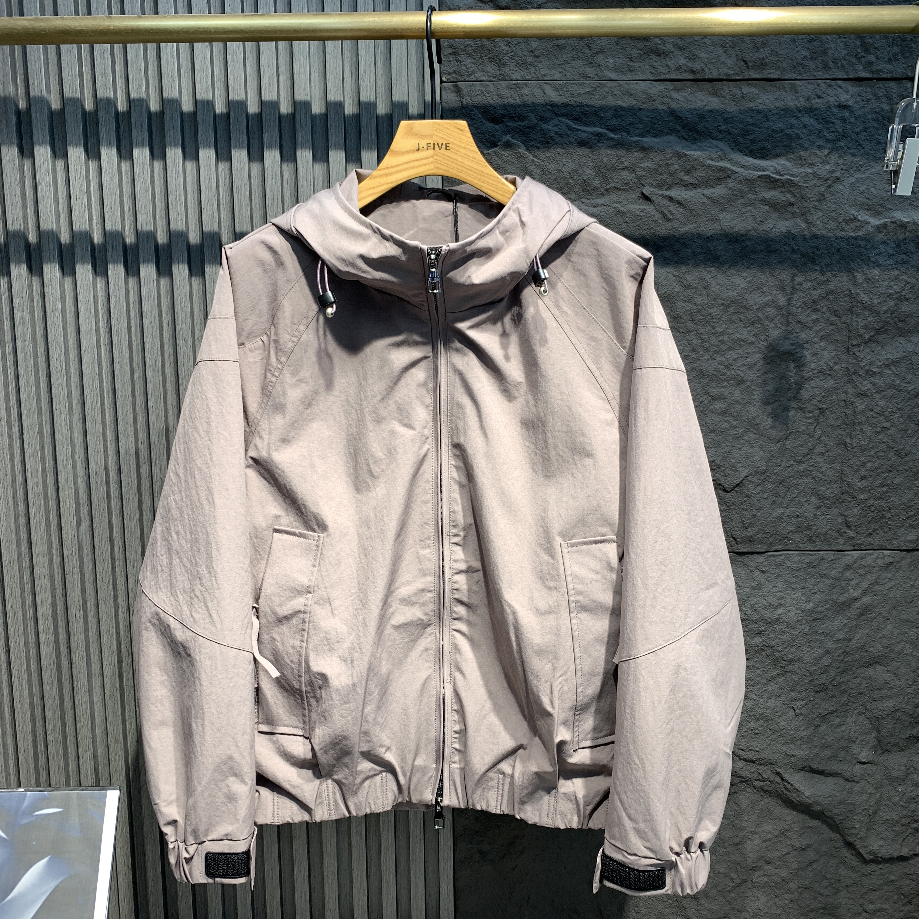 2025新款潮流复古工装帅气夹克秋季防风冲锋衣男士春秋连帽外套潮