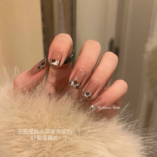 BYZHENZI STORE【法式小奶豹】秋冬豹纹高级显白通勤美甲贴指甲贴
