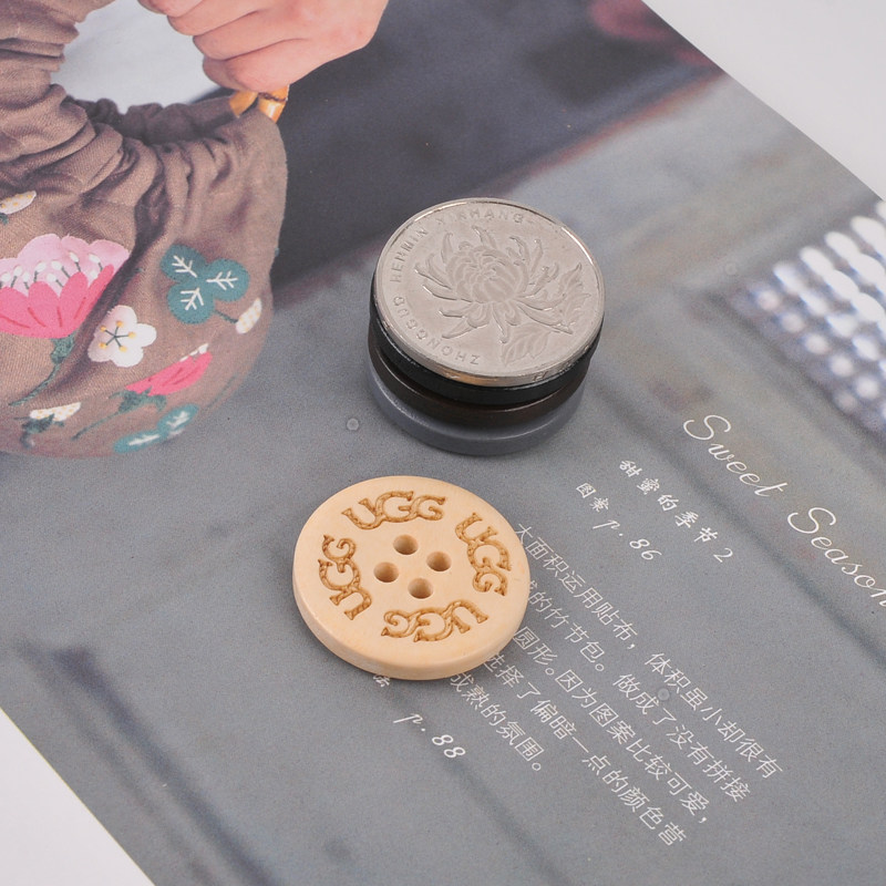 절묘한 DIY 가방 의류 장식 네 눈 로그 버클 수입 접착제없는 탄성 면화