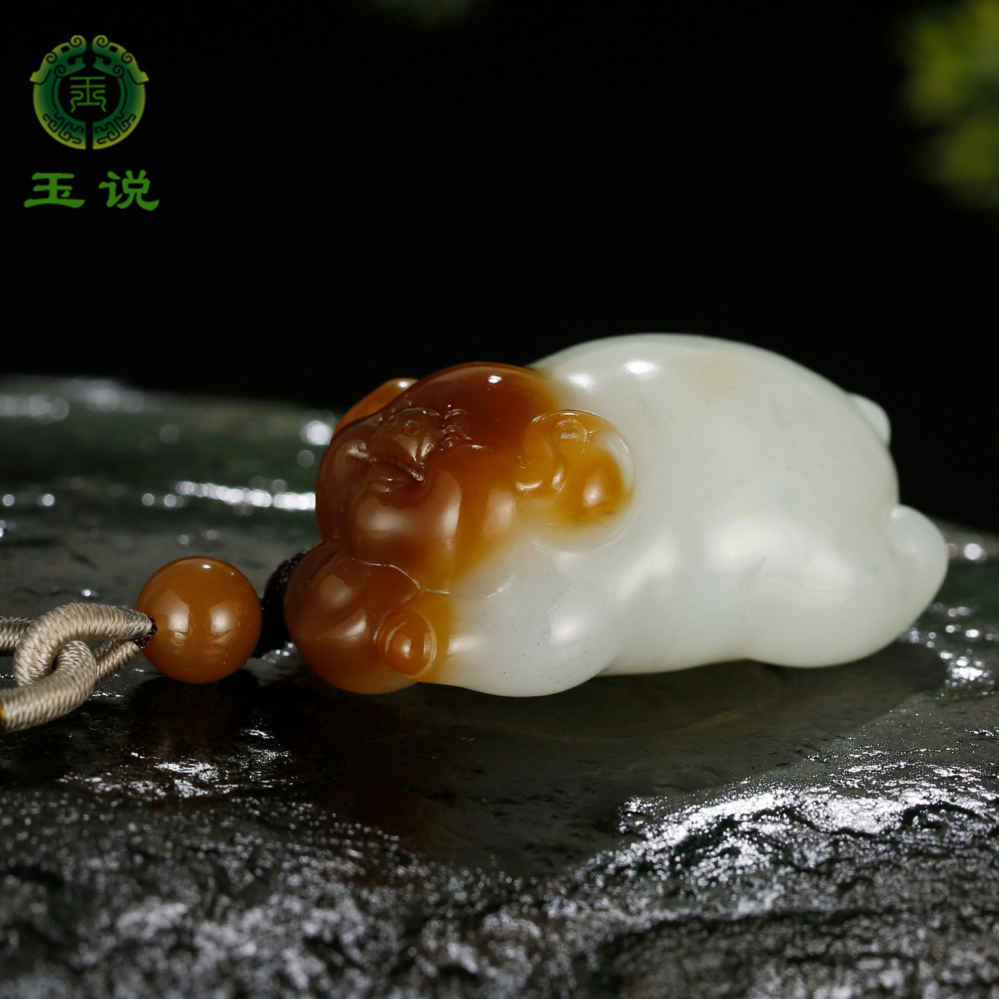 和田玉生肖猪吊坠男女款玉坠