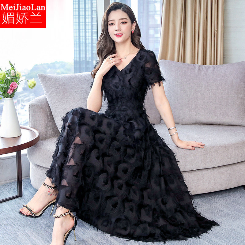 大码女装胖mm连衣裙洋气胯宽遮肚子胖女人气质女士黑色流行沙滩裙