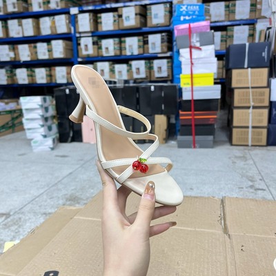 时尚百搭一字交叉带高跟凉鞋