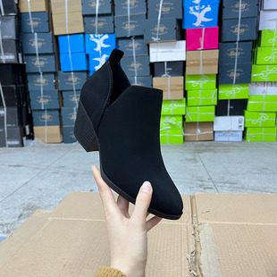 外贸原单尖头粗跟踝靴简约时尚 侧拉链气质百搭日常外穿靴子 新款