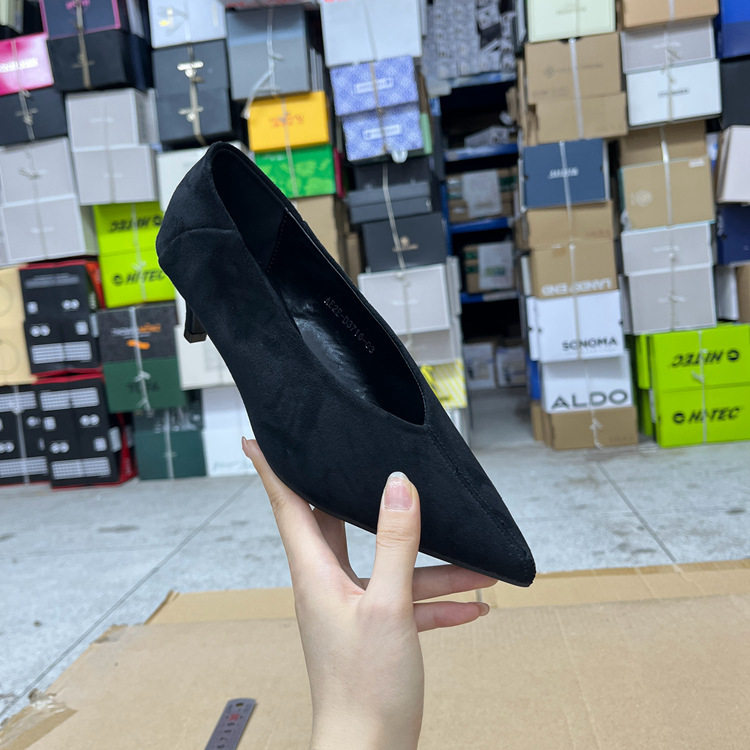 Lady Shoes外贸出口女鞋新款时尚尖头纯色浅口细跟一脚蹬时装单鞋
