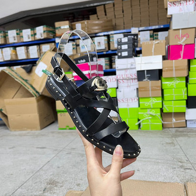 圆头平底金属扣一字带扣时尚凉鞋