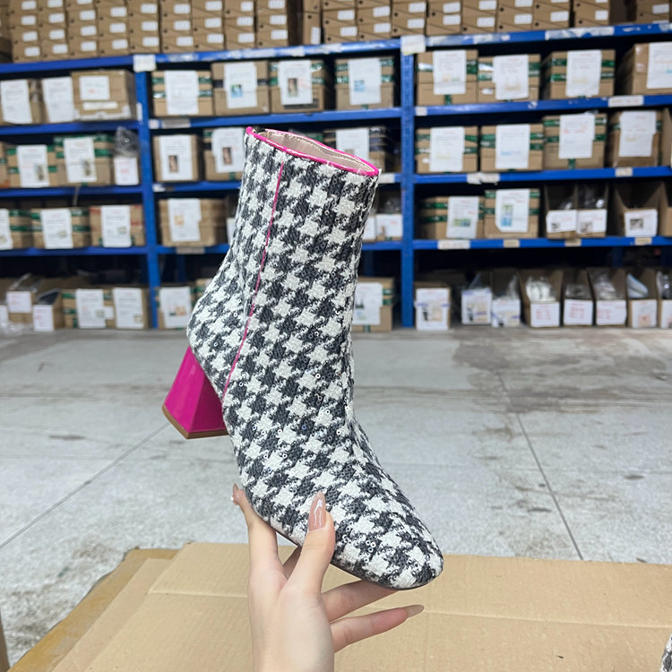 外贸原单粗跟短靴简约时尚新款后拉链舒适气质休闲百搭女款靴子