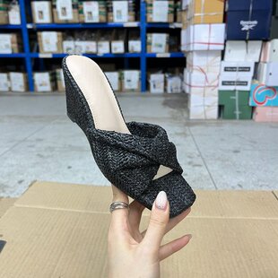 时尚 新款 方头纯色坡跟编织面时装 凉鞋 Lady 拖鞋 Shoes外贸原单女鞋