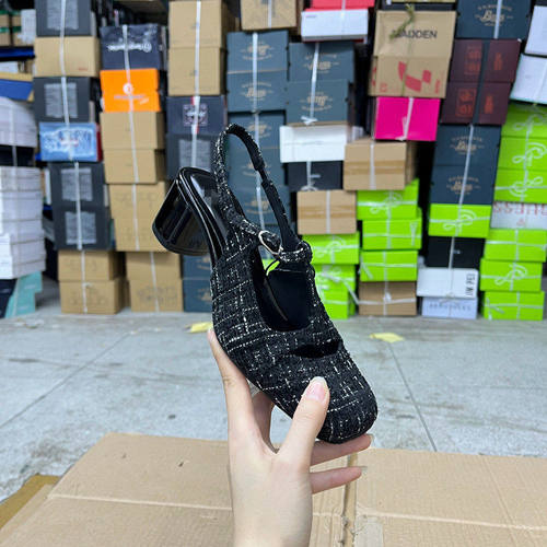 方头粗高跟玛丽珍单鞋包头凉鞋