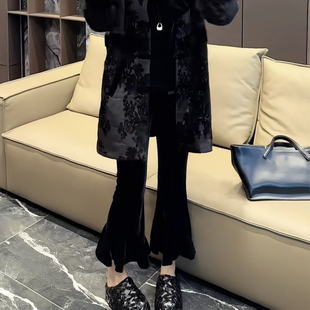 2025年秋冬新款加绒微喇裤女欧货洋气显瘦木耳边喇叭裤休闲九分裤