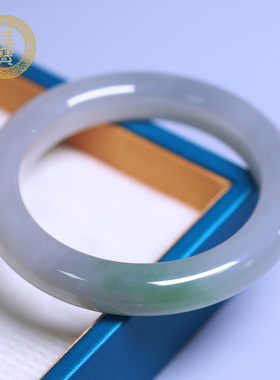 珪宝57.3mm和田玉翠青宽条手镯女士一口翠福镯天然玉石带证书1160