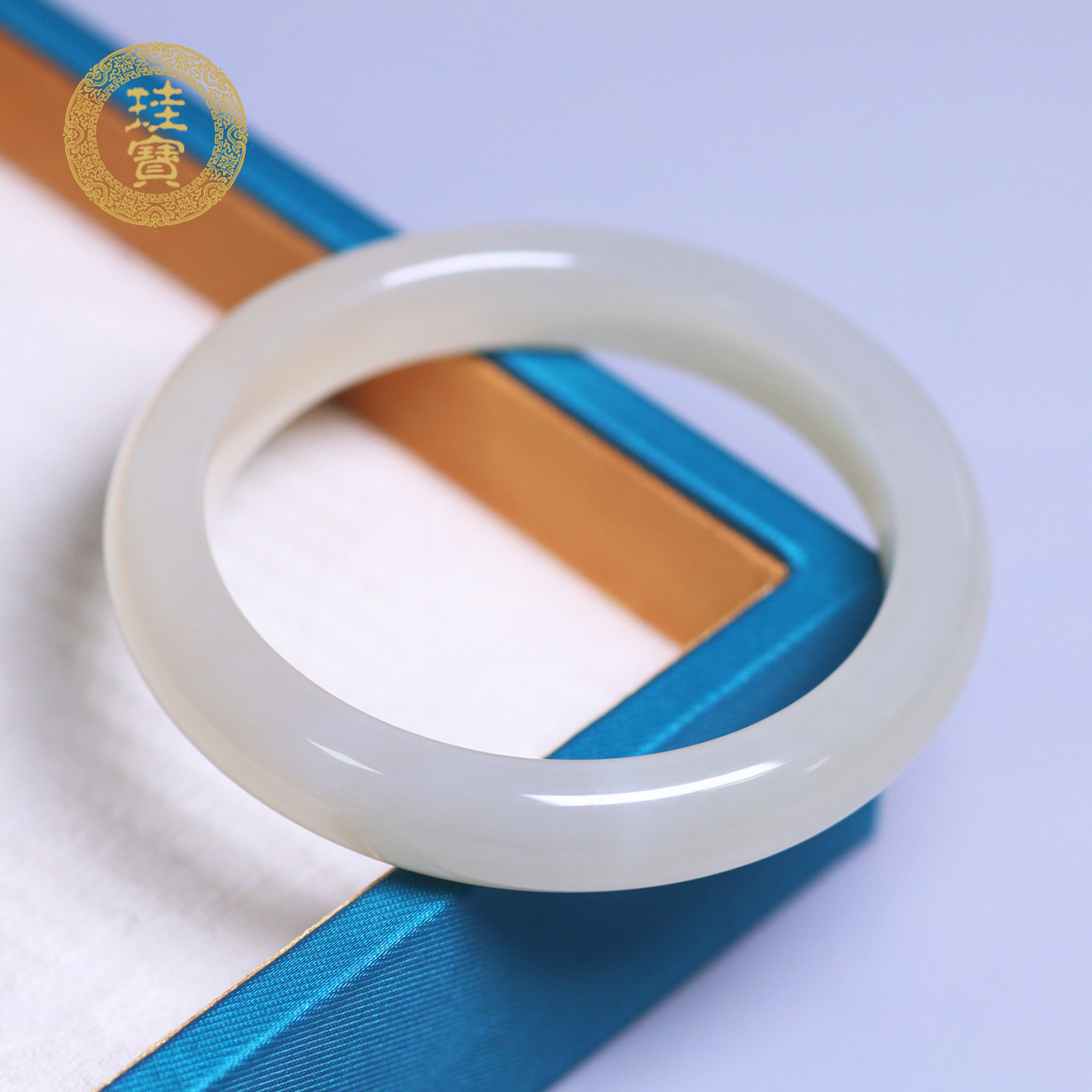 珪宝和田玉藕粉宽条手镯女士53mm